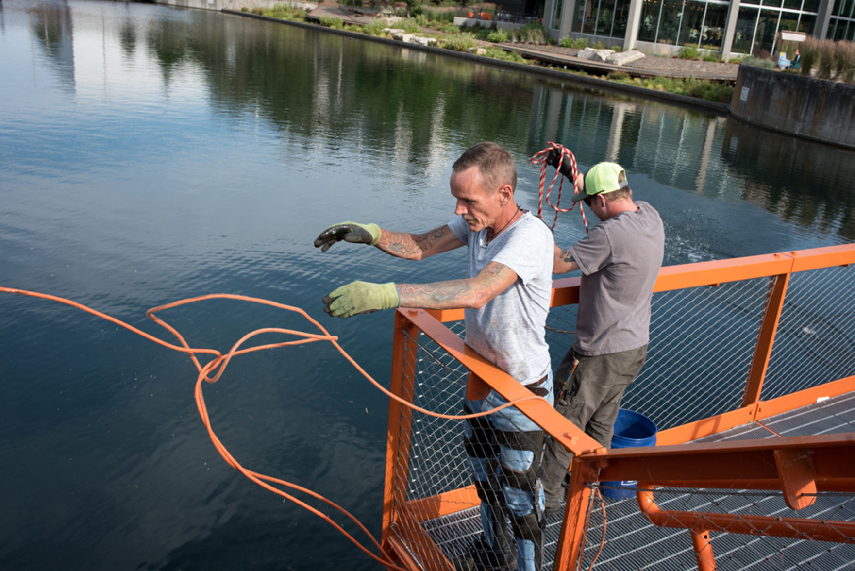 Magnet fishing